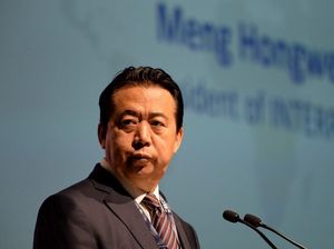 Mantan Bos Interpol Divonis 13 Tahun Penjara oleh Pengadilan China Mantan Bos Interpol Divonis 13 Tahun Penjara oleh Pengadilan China
