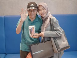 Cerita Haru Hijabers Bantu Driver Ojol 68 Tahun Dapatkan Donasi Rp 100 Juta