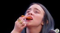 Billie Eilish Konser di Jakarta, Intip Momennya Bersama Makanan