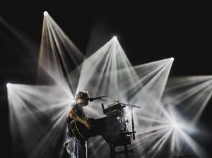 Satu Malam Sublim Bersama Bon Iver