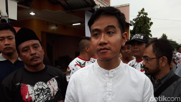 Gibran Rakabuming Raka di Banyuagung, Banjarsari, Solo, Selasa (21/1/2020). Gibran Rakabuming Raka di Banyuagung, Banjarsari, Solo, Selasa (21/1/2020).