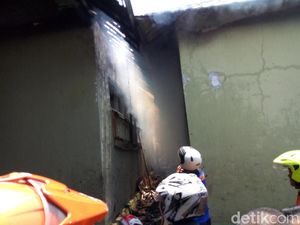 Kebakaran Pondok Gontor Akibat Korsleting Listrik Kebakaran Pondok Gontor Akibat Korsleting Listrik