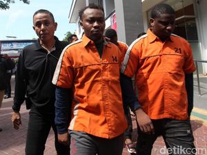 Belasan WNA Diringkus Imigrasi Jakbar