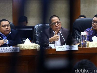 Acungan Jempol di Pembentukan Panja Jiwasraya