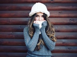 Benarkah Kedinginan di Musim Hujan Bisa Membuat Kolesterol Naik?