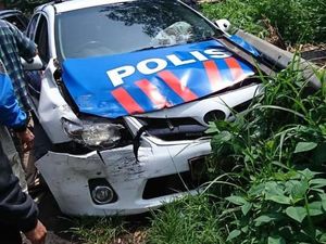 Cerita Wagub Jabar Uu soal Mobil Pengawal Kecelakaan di Garut Cerita Wagub Jabar Uu soal Mobil Pengawal Kecelakaan di Garut