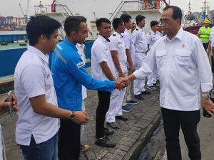 Momen Menhub Sidak PT Pelni Surabaya