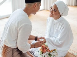Viral Foto Akad Nikah yang Cuma Dihadiri 11 Orang, Sederhana & Syahdu