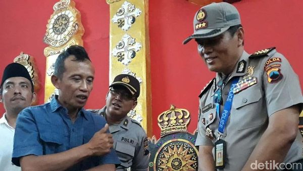 Ini Pria Pemilik Lahan Keraton Agung Sejagat