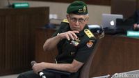Hadiri Sidang Eksepsi, Kivlan Zen Berseragam TNI