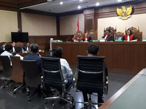 Saksi Akui Beri Rp 50 Juta ke Anak Buah Nurdin Basirun untuk Entertain Saksi Akui Beri Rp 50 Juta ke Anak Buah Nurdin Basirun untuk Entertain