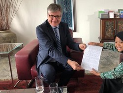 Lawan Sampah Plastik, Nina Gresik Lancarkan Protes ke Angela Merkel