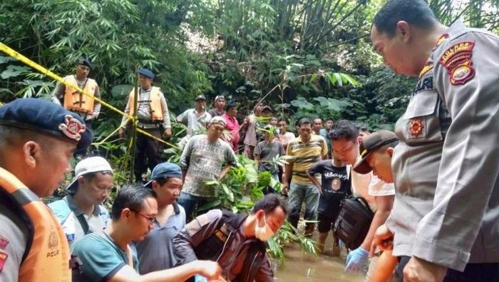 Polisi: Siswi SMA di Bengkulu Diduga Tewas Dimutilasi Polisi: Siswi SMA di Bengkulu Diduga Tewas Dimutilasi
