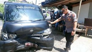 Mobil Rombongan Pengawal Wagub Jabar Kecelakaan di Garut