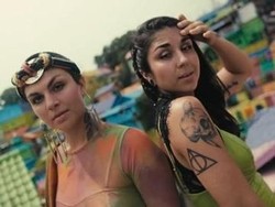 Duo EDM Asal AS Krewella Sajikan Pemandangan Jakarta hingga Malang