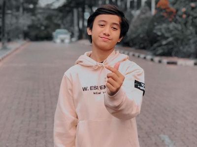 Sintya Marisca, Angel Karamoy, Rony Dozer hingga Bowo Alpenliebe