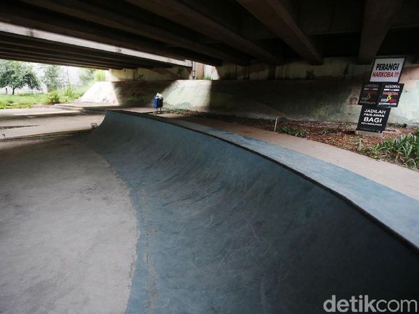 Asyik... Kolong Tol Jatiasih Dibangun Skatepark