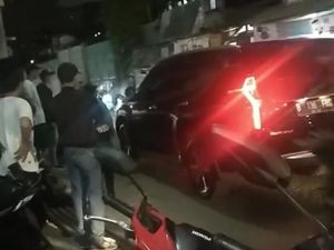 Siapa Sosok Sopir SUV Penabrak Pria Bandung? Ini Kata Polisi Siapa Sosok Sopir SUV Penabrak Pria Bandung? Ini Kata Polisi