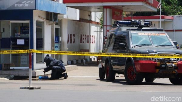 Detik-detik Jihandak Amankan Kardus Mencurigakan di Pekalongan