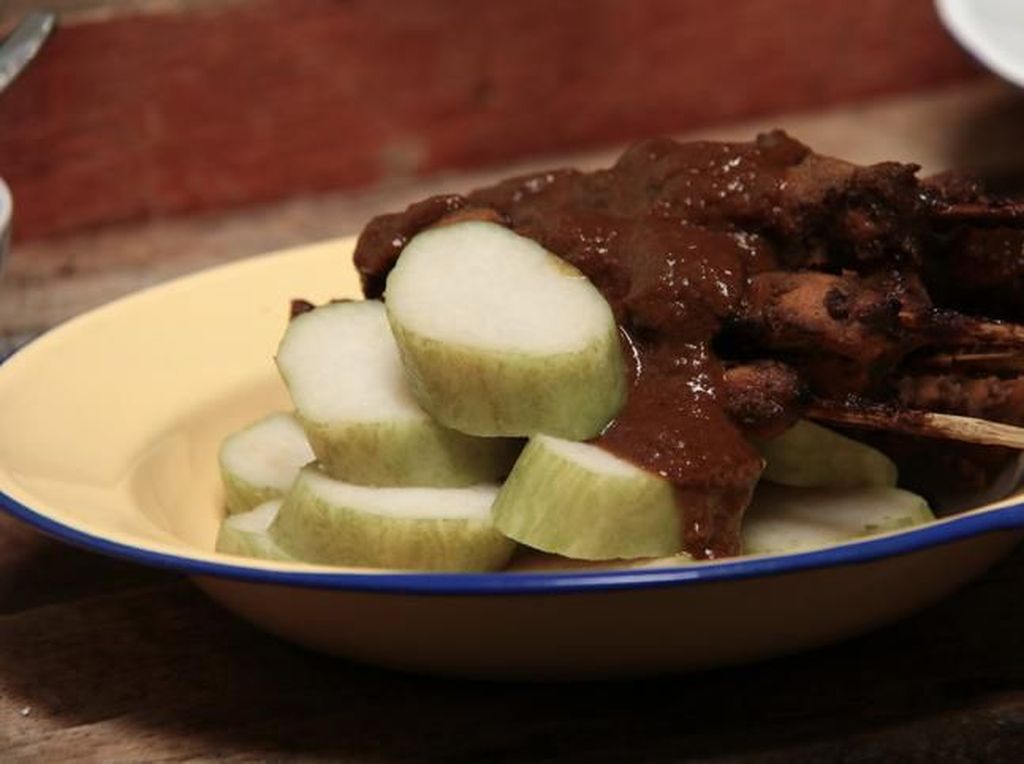 Siang Ini Bisa Makan Sate Ayam Rp 20 Ribu di Tempat Ini Siang Ini Bisa Makan Sate Ayam Rp 20 Ribu di Tempat Ini
