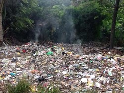 Bikin Udara Tercemar, Pembakar Sampah di Jaksel Ditindak Sudin LH