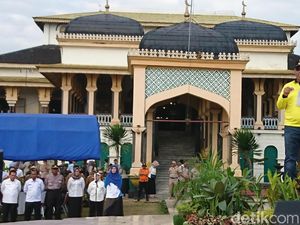 Pimpin Apel Siaga Bencana, Plt Walkot: Setiap Hari Terjadi Kebakaran di Medan Pimpin Apel Siaga Bencana, Plt Walkot: Setiap Hari Terjadi Kebakaran di Medan