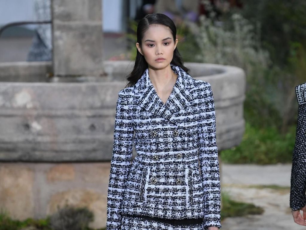15 Koleksi Terbaru Chanel Houte Couture Spring 2020 15 Koleksi Terbaru Chanel Houte Couture Spring 2020