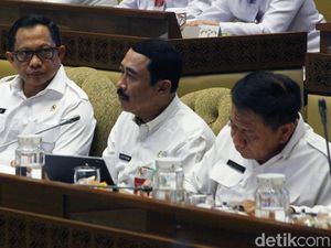 Mendagri Bahas SILPA Daerah Bencana-Batas Negara di DPR