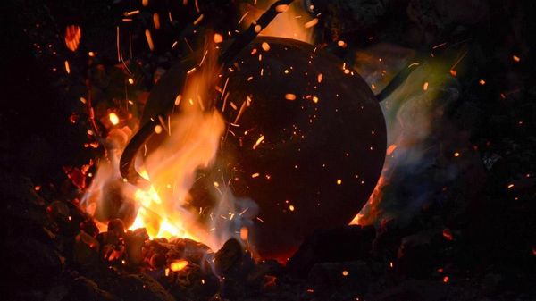 Melihat Produksi Gamelan Bah Omo yang Legendaris dari Cimahi