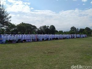 Dilanda Kekeringan, Warga Aceh Besar Gelar Salat Istisqa Dilanda Kekeringan, Warga Aceh Besar Gelar Salat Istisqa