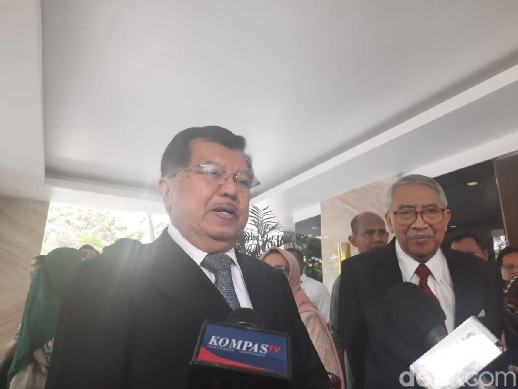 JK soal Munculnya Kerajaan Fiktif: Jangan Mau Ditipu-ditipu JK soal Munculnya Kerajaan Fiktif: Jangan Mau Ditipu-ditipu