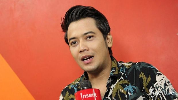 Kriss Hatta bicarakan soal Zaskia Gotik adalah wanita idamanya. 