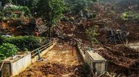 Desa Ini Terisolir Akibat Tertimbun Longsor di Lebak Banten