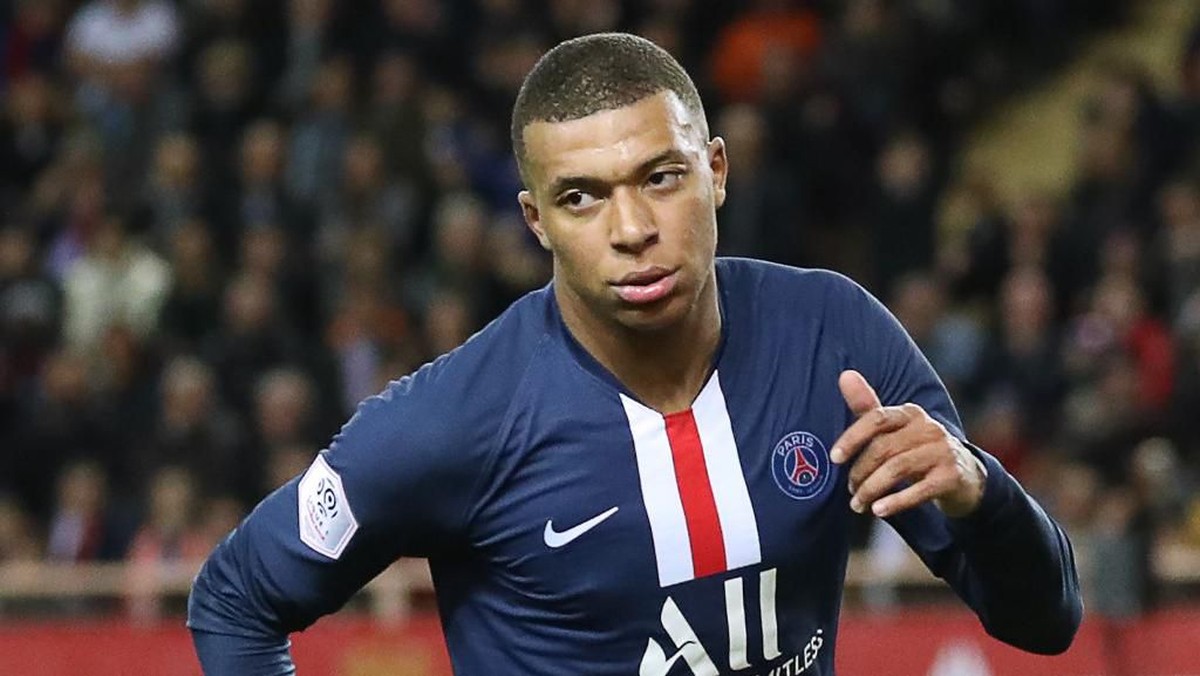 Mbappe dilaporkan ingin pindah dari PSG tahun depan. Foto: Valery Hache / AFP