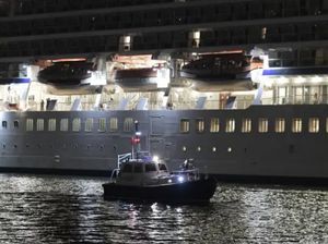 Penumpang Kapal Pesiar LGBT Tewas, Jatuh ke Laut dari Lantai 10