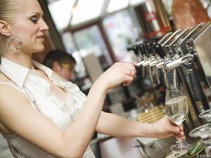Makin Banyak Orang Jerman Punya Beberapa Pekerjaan Makin Banyak Orang Jerman Punya Beberapa Pekerjaan