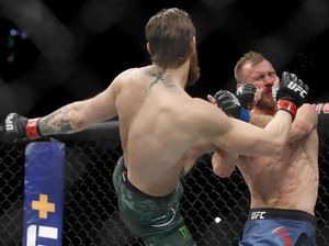 Gara-gara McGregor, Cerrone Kena Sanksi Medis 6 Bulan Gara-gara McGregor, Cerrone Kena Sanksi Medis 6 Bulan