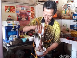 Sluurp! 4 Es Campur di Tangerang Ini Terkenal Legit Segarnya Puluhan Tahun