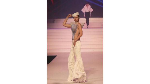 koleksi Jean Paul Gaultier