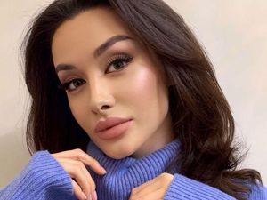 Foto: Ini Alina, Model Cantik yang Tak Suka Disebut Mirip Angelina Jolie