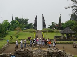 Tentang Pungutan Sewa Kain Rp 5.000 Jalur Pendakian Gunung Lawu Via Candi Cetho