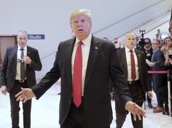 Trump Sebut Beberapa Negara Akan Ditambahkan ke Daftar Larangan Masuk AS