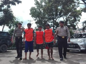 Puluhan Kali Curi Sapi Peternak, 3 Pria di Banyuasin Ditangkap Polisi Puluhan Kali Curi Sapi Peternak, 3 Pria di Banyuasin Ditangkap Polisi