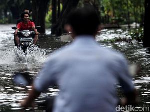 Potret Banjir di Sunter Hari ini Potret Banjir di Sunter Hari ini