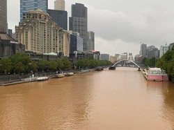 Melbourne Diguyur Air Hujan Lumpur yang Berwarna Cokelat