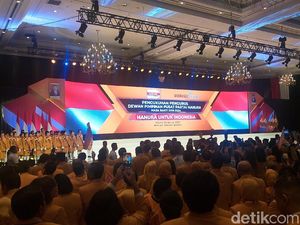 Jokowi-Maruf Amin Hadiri Pengukuhan Pengurus DPP Hanura