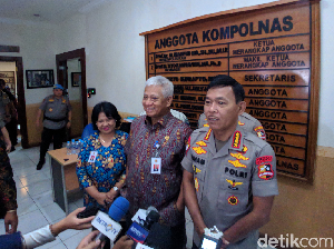 Kapolri Kunker ke Kompolnas, Bahas Pembinaan Personel-Operasional Polri Kapolri Kunker ke Kompolnas, Bahas Pembinaan Personel-Operasional Polri