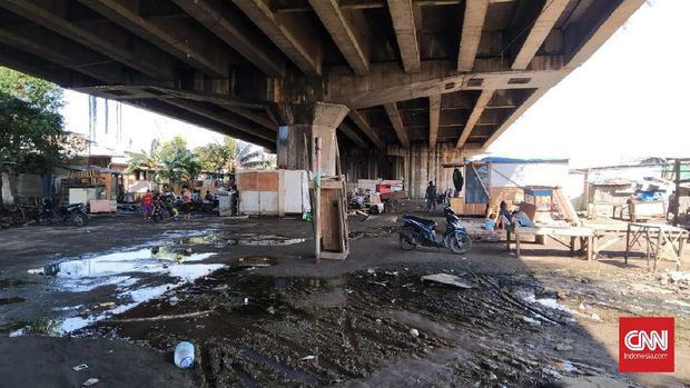 Melacak Bual Yasonna dan Crazy Rich Priok di Kampung Bingung