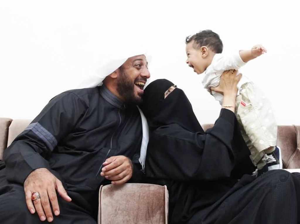 Ingin Punya Anak Perempuan, Kenangan Syekh Ali Jaber saat Tahu Istri Hamil