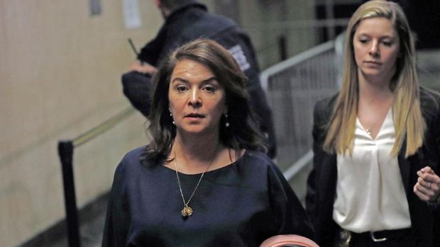 Annabella Sciorra
